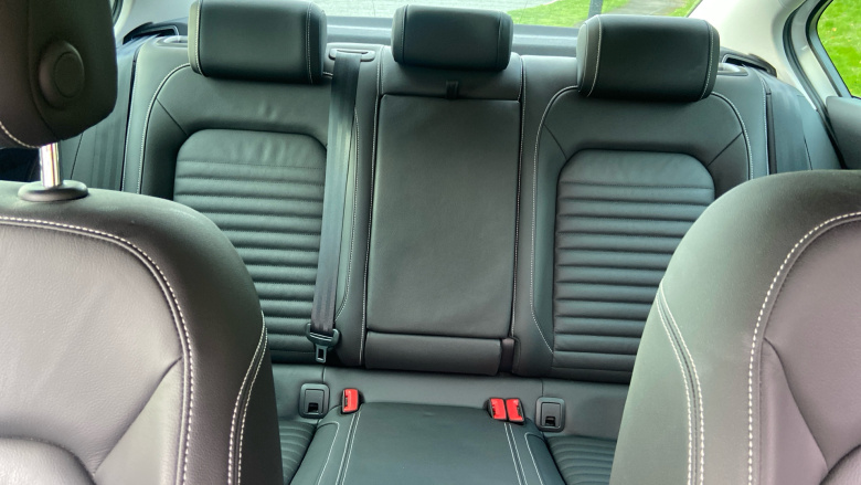 Volkswagen Passat 1.4 TSI PHEV GTE Advance 4dr DSG Saloon